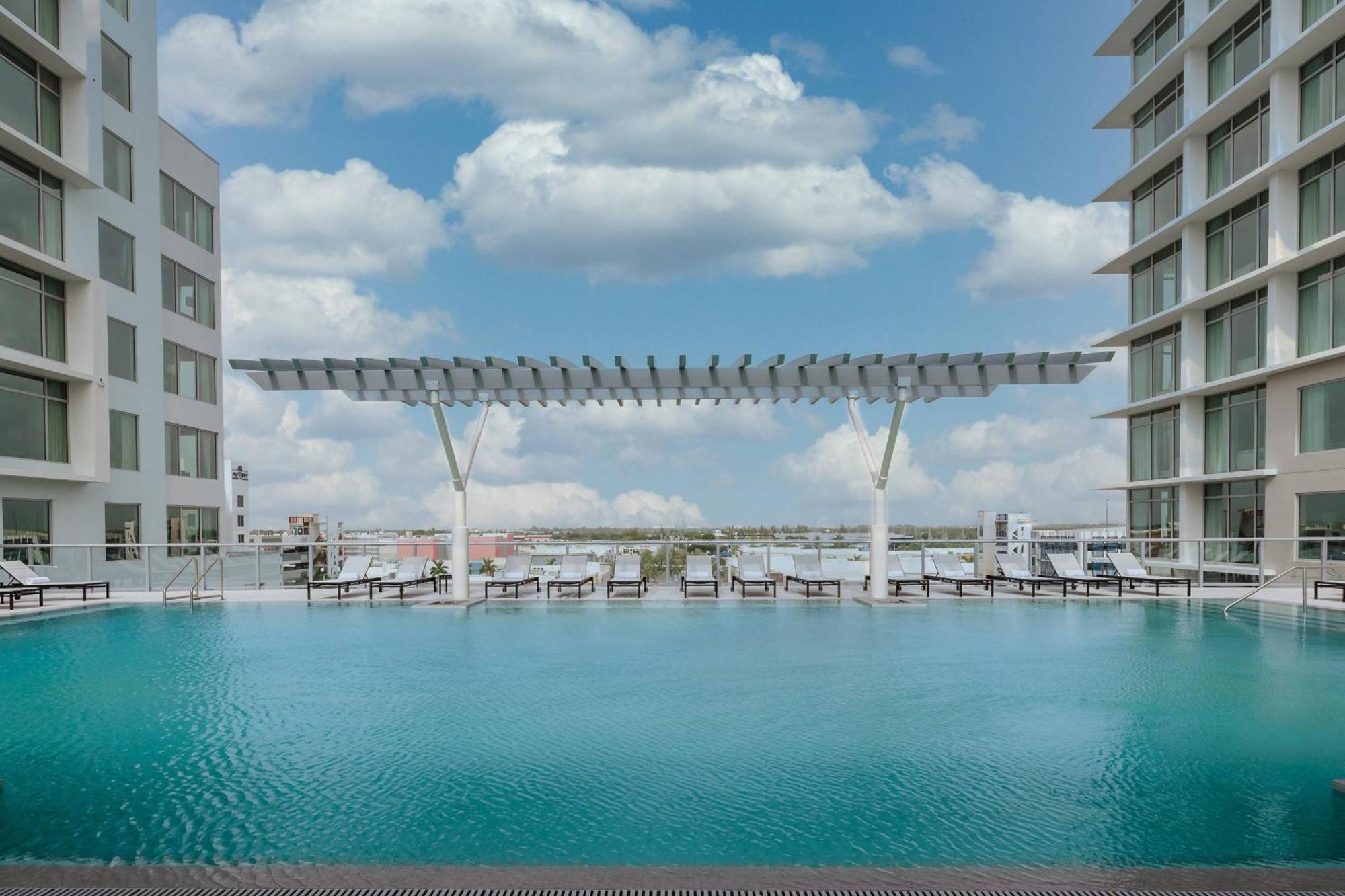 Marriott Fort Lauderdale Airport دانيا بيتش المظهر الخارجي الصورة
